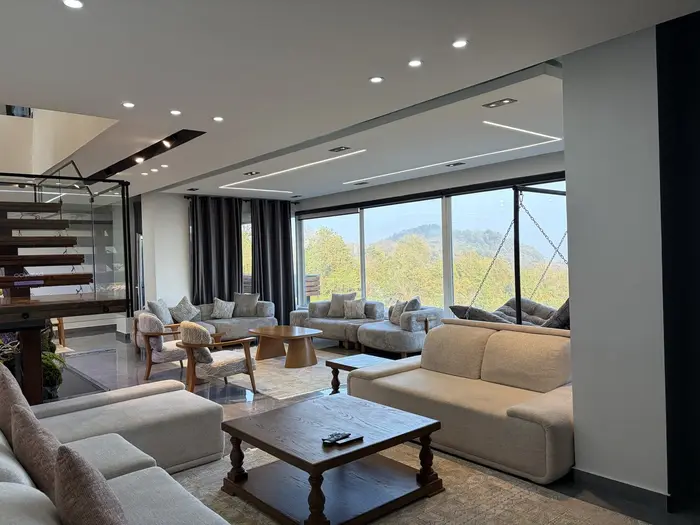 ویلا چهارخوابه دوبلکس استخردار اسپیناس ۲