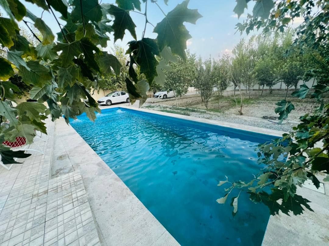 دوخوابه استخردار آبگرم سرداران - استخر اب گرم