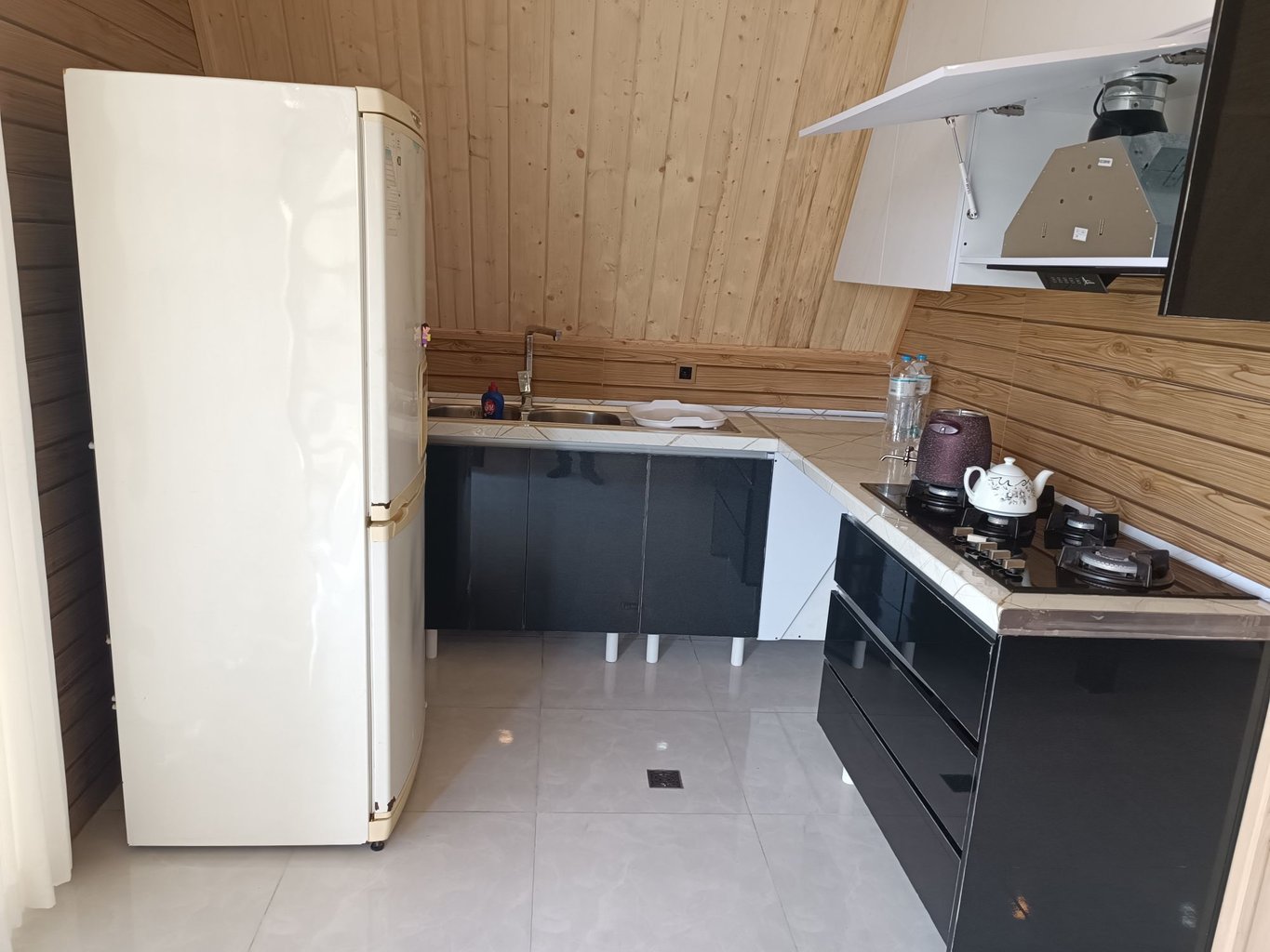 یک خوابه سوئیسی جاجامحله