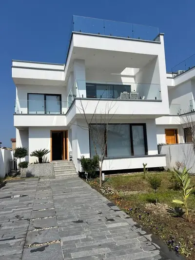 ویلا سه خوابه استخردار آبگرم ثانی