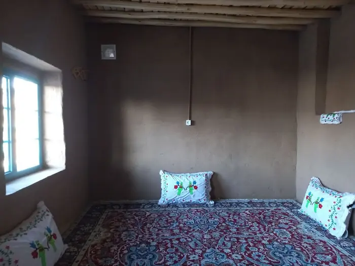 بوم گردی بلوط لردگان - واحد میخک