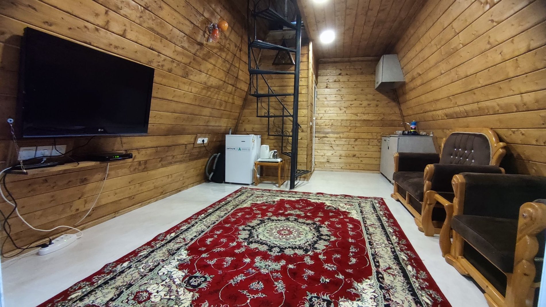 یک خوابه سوئیسی اشکان