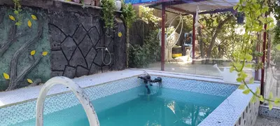 اقامتگاه سنتی فلت استخردار باغ دل نشین