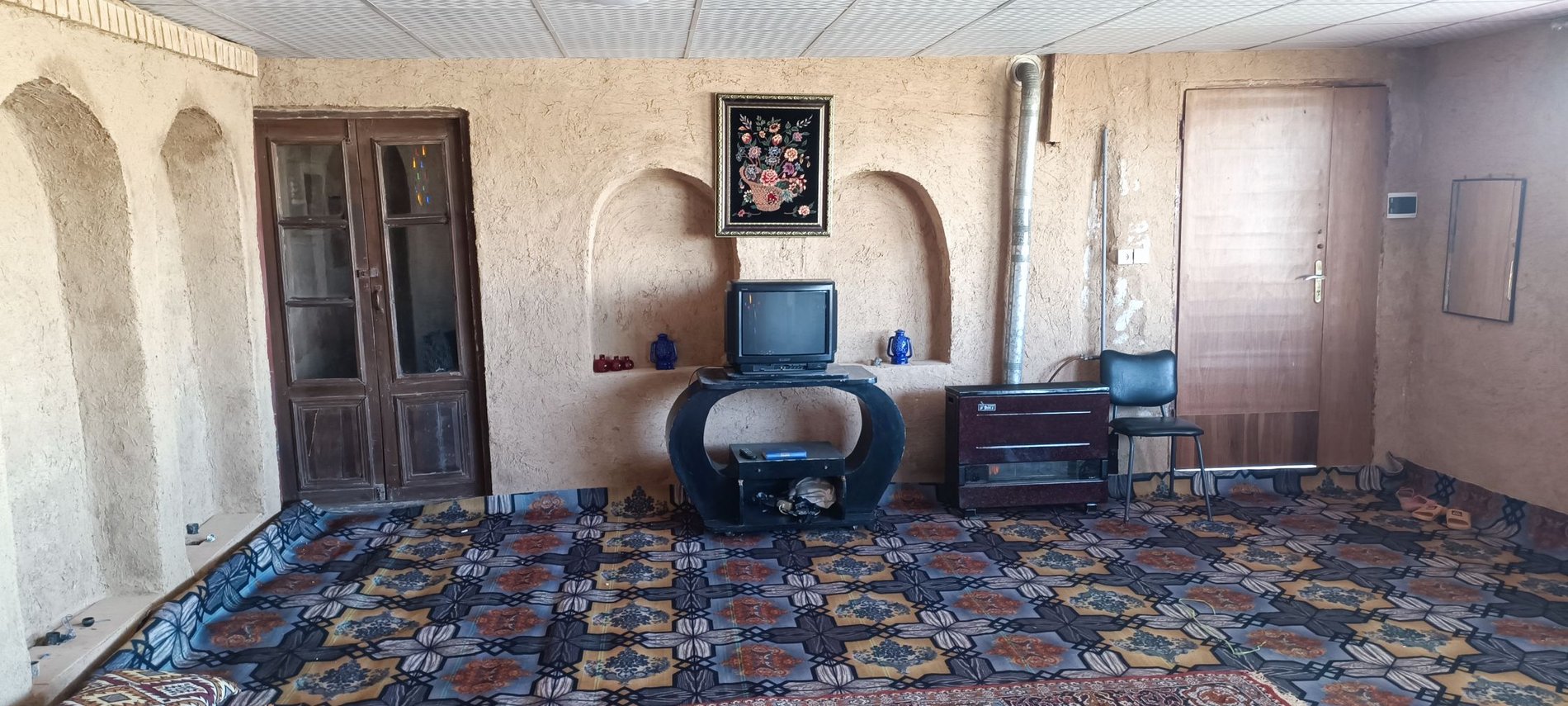 فلت استخردار خانه باغ دل نشین