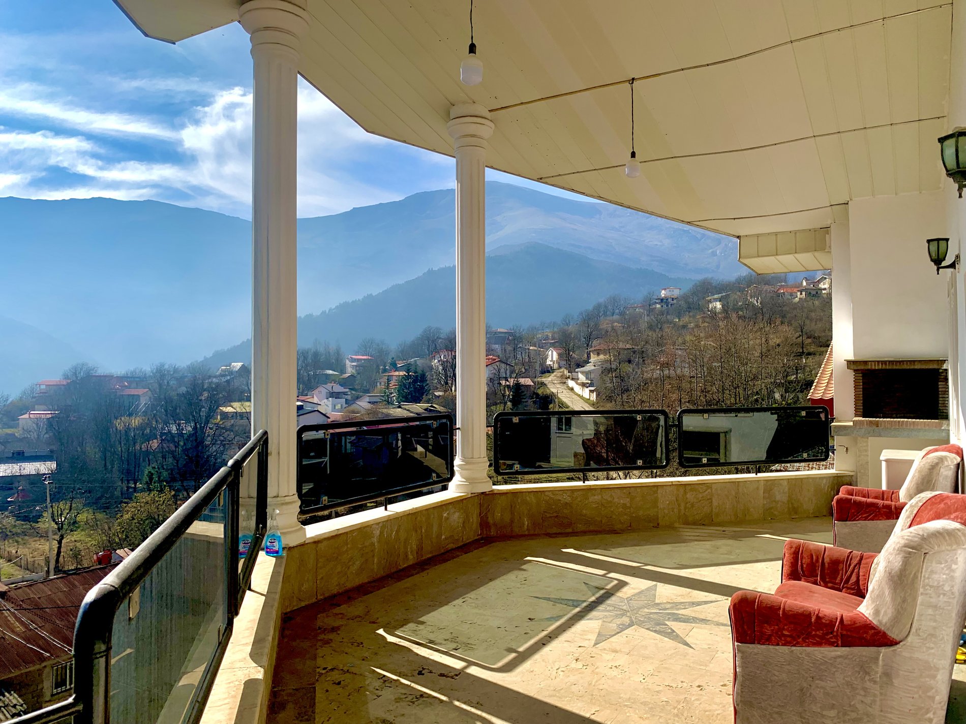 مجتمع اقامتی مه‌نشین - واحد جنگلی