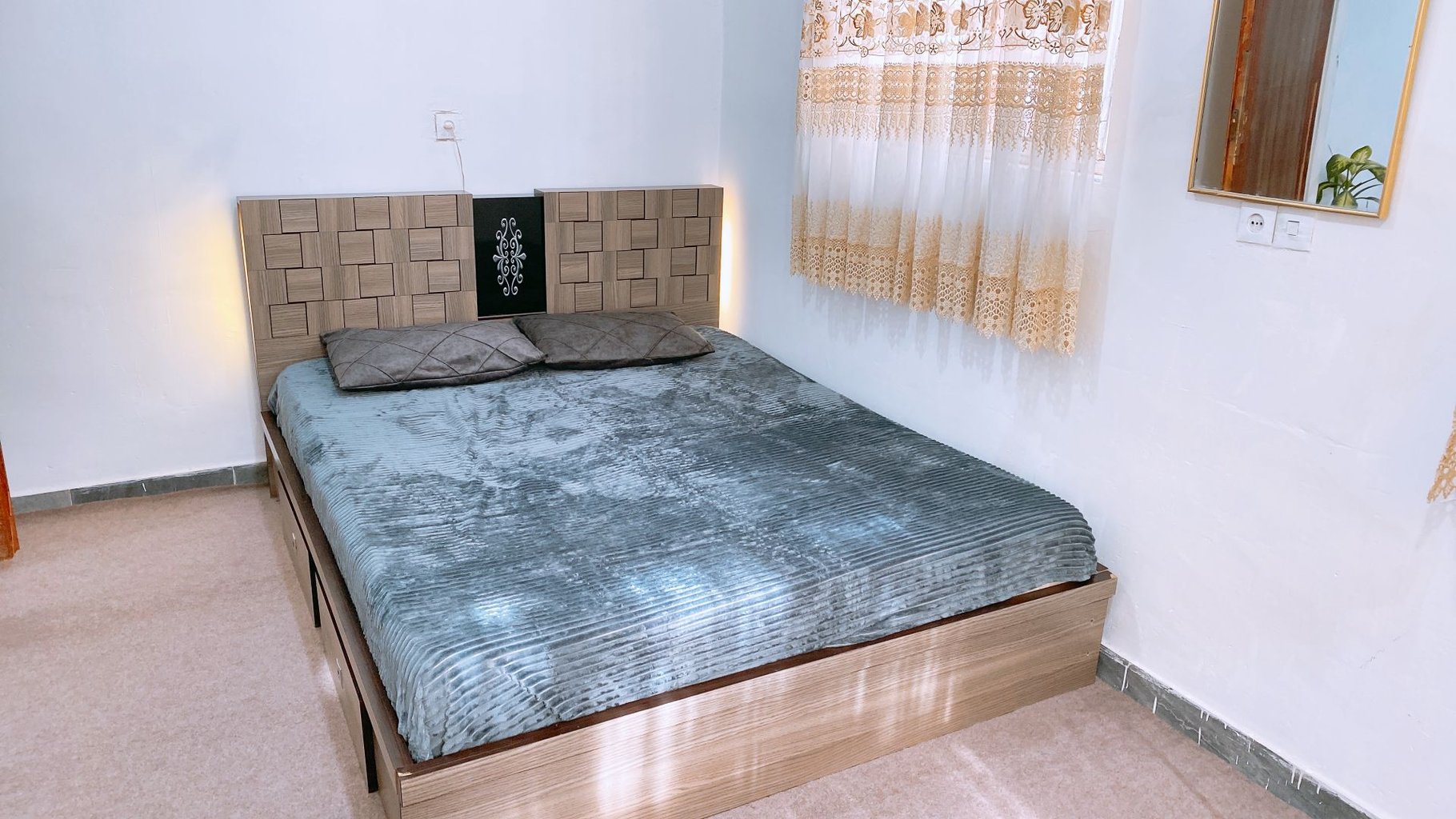 سوئیت دوخوابه شبرنگ