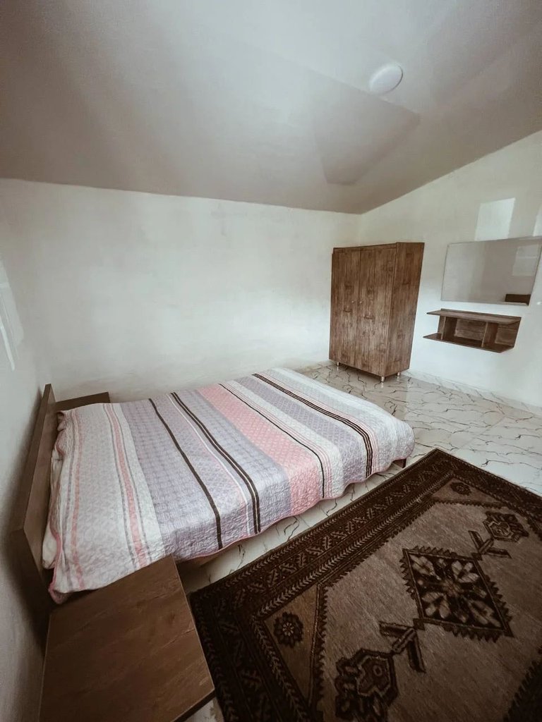 یک خوابه خونه باغ گلی