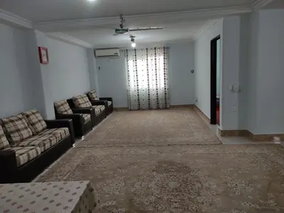 آپارتمان یک خوابه مقدم 5