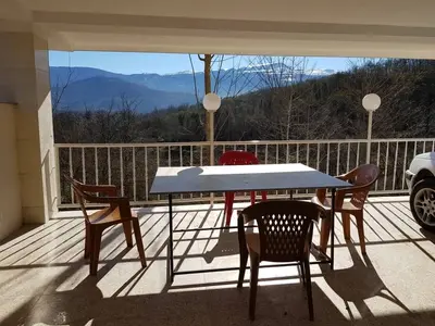 سوئیت دوخوابه بورخانی