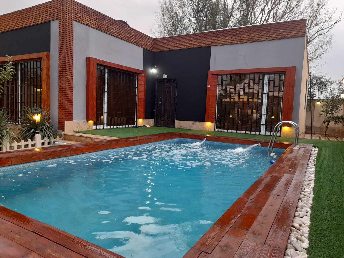 ویلا دوخوابه استخردار آبگرم محمودی 2