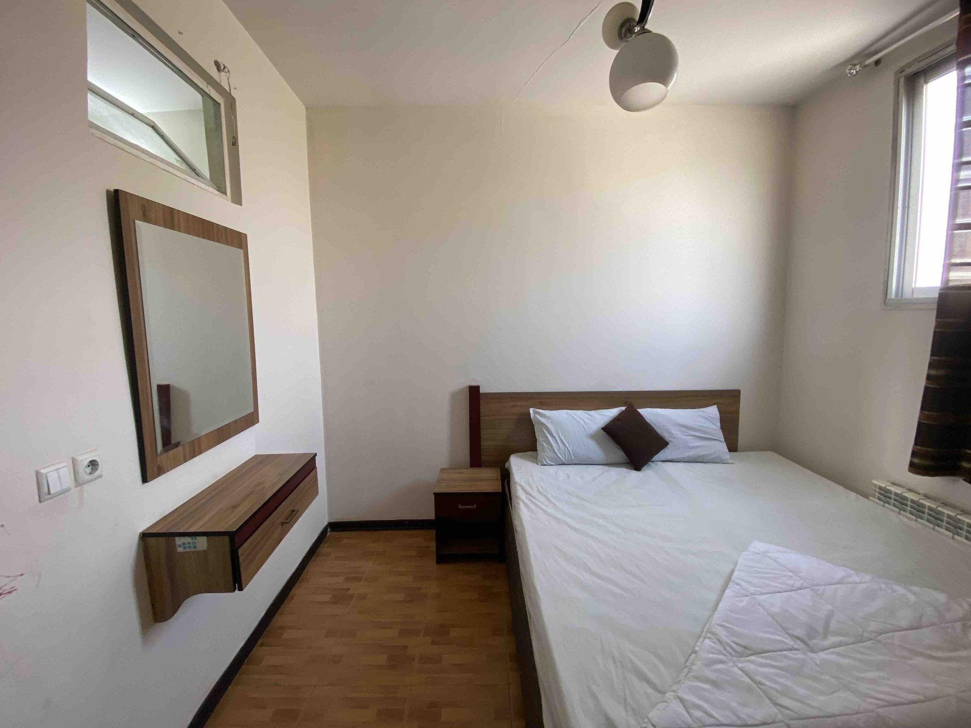 مسافرخانه آرمیا - واحد چهارتخته - ثبت اتاق