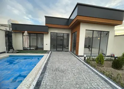 ویلا دوخوابه استخردار آبگرم سلین 4