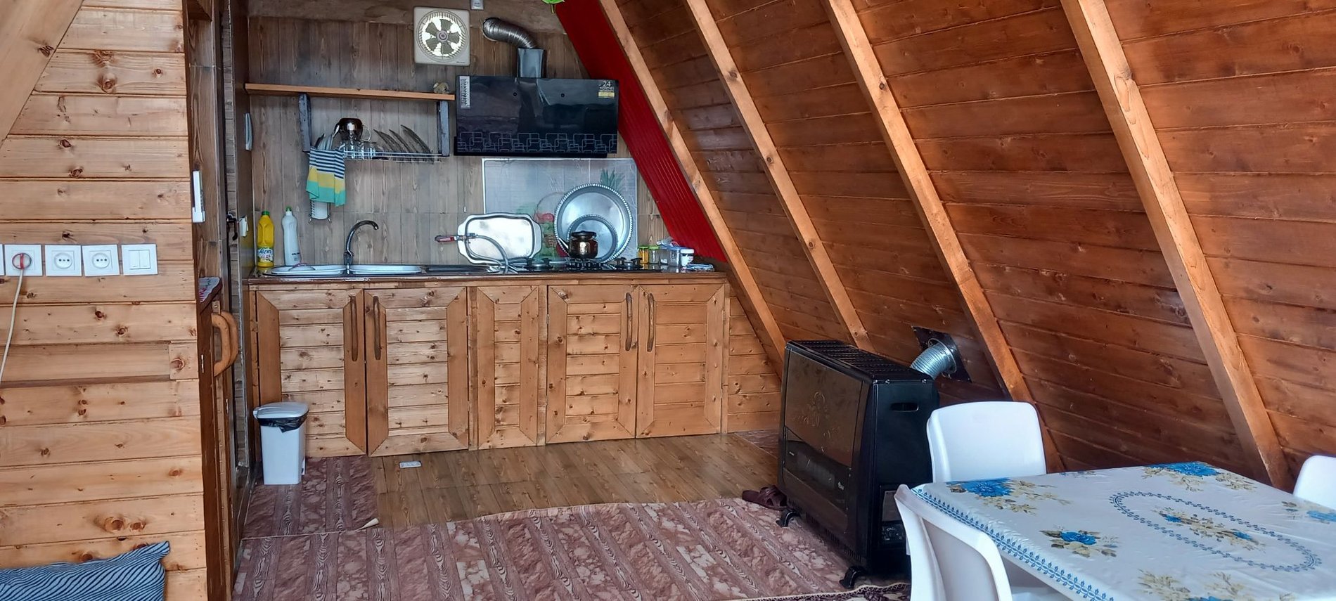 کلبه یک خوابه اونیسه