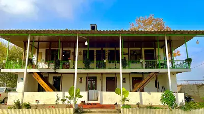 بومگردی ربابی - واحد بالاخانه