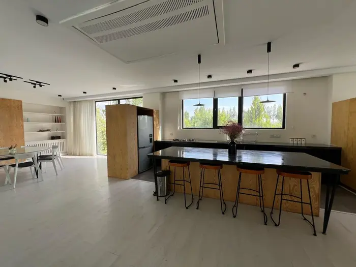 ویلا سه خوابه استخردار آبگرم سفید و سیاه