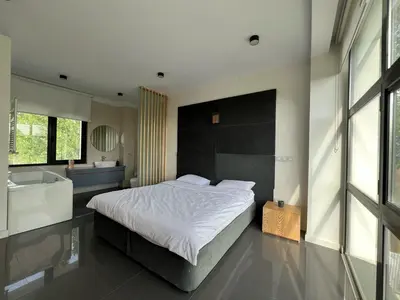 ویلا سه خوابه استخردار آبگرم سفید و سیاه