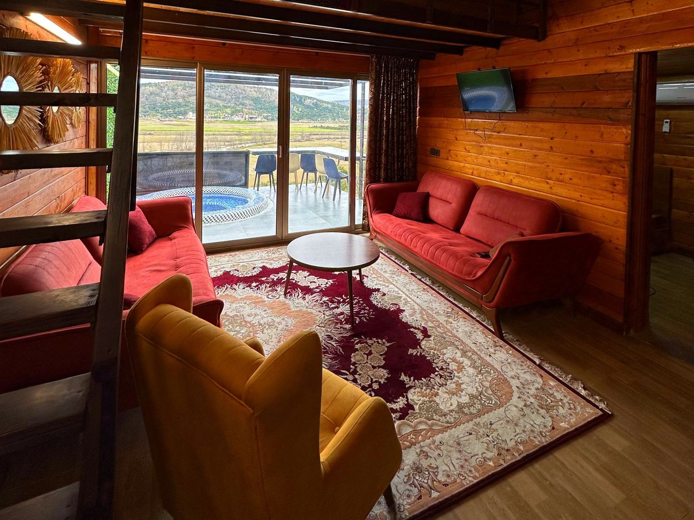 دوخوابه جکوزی دار ماهور ۲