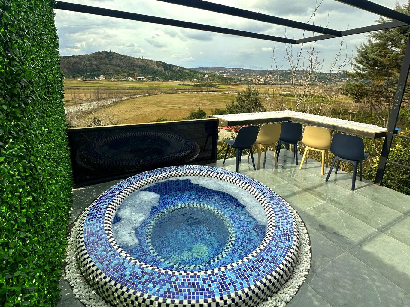 دوخوابه جکوزی دار ماهور ۲