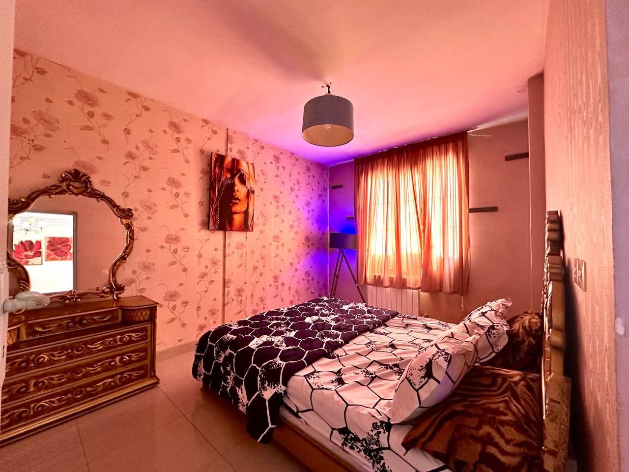 آپارتمان دوخوابه هما مرزداران