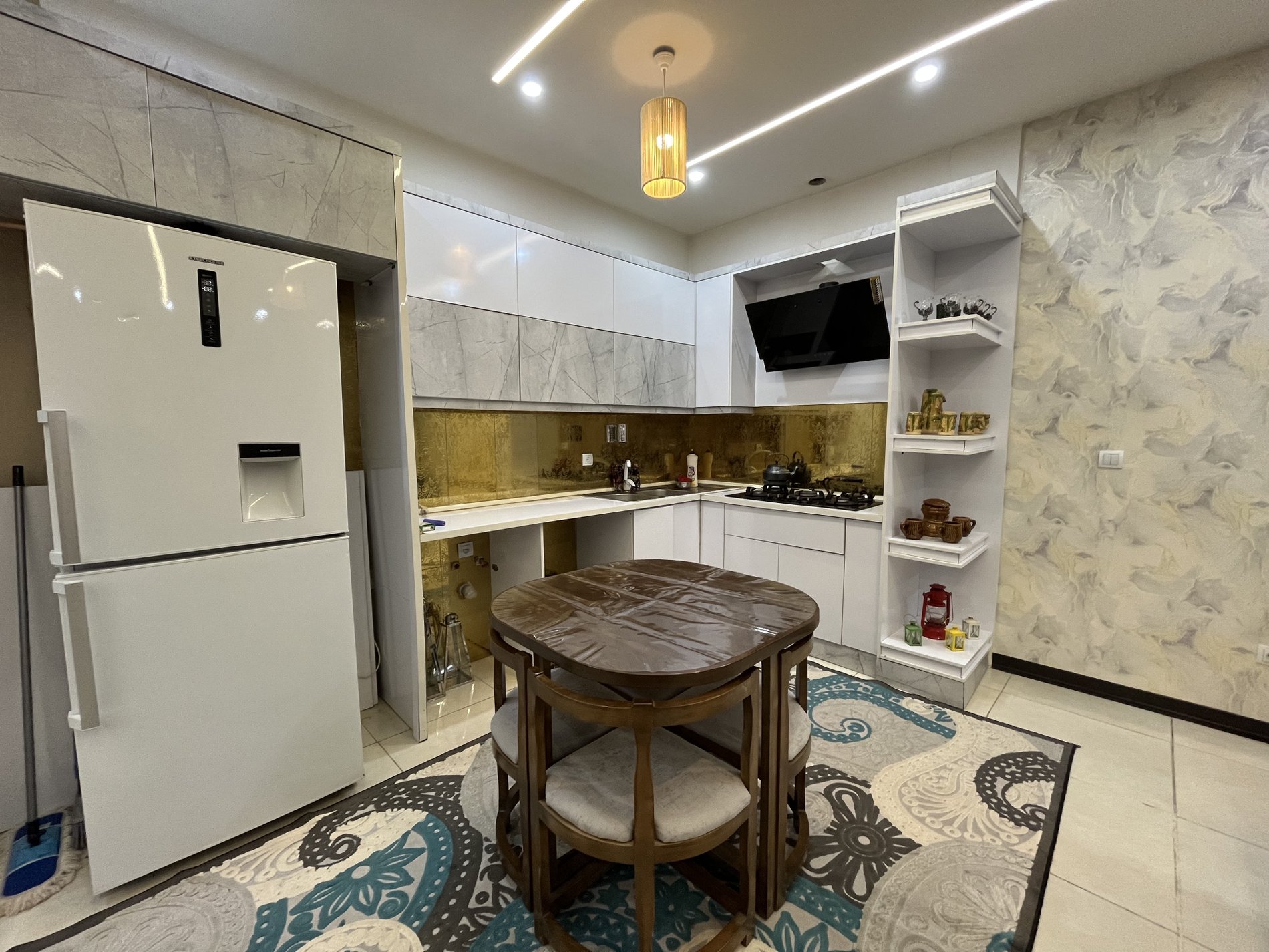 ویلا دو خوابه استخرآبگرم و جکوزی سلین