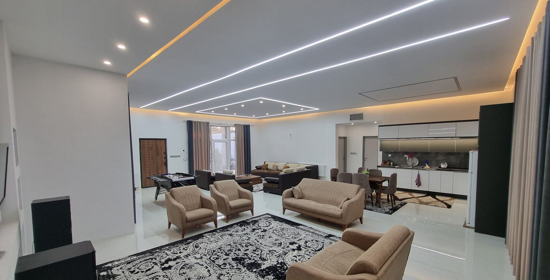 ویلا سه خوابه استخردار آبگرم آریاک