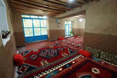 بومگردی یک خوابه راهین - واحد 1