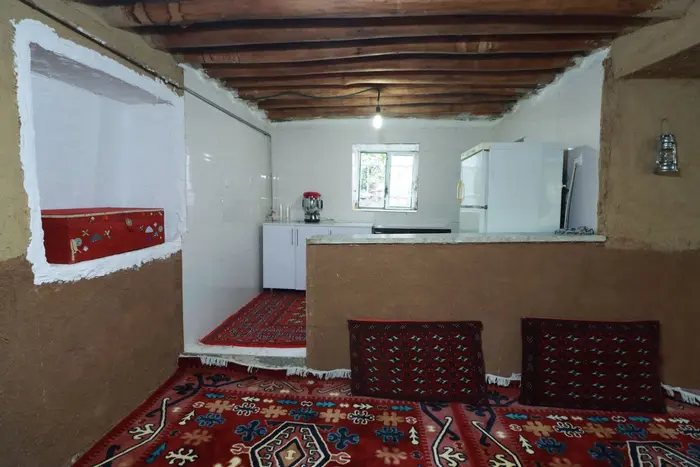 بوم گردی یک خوابه راهین - واحد 1