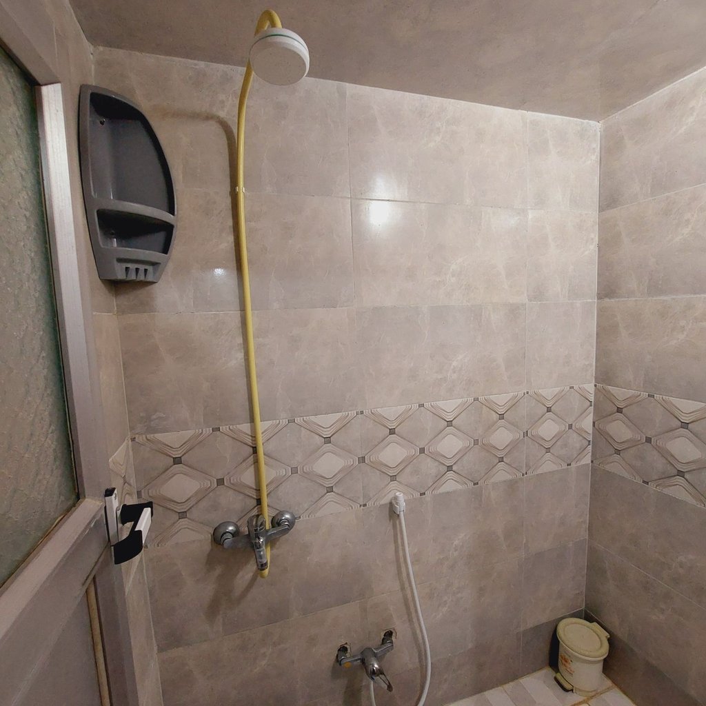 اقامتگاه سنتی شمس العماره واحد - صد طاقچه