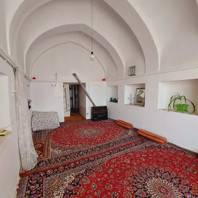 اقامتگاه سنتی شمس العماره - واحد سی طاقچه