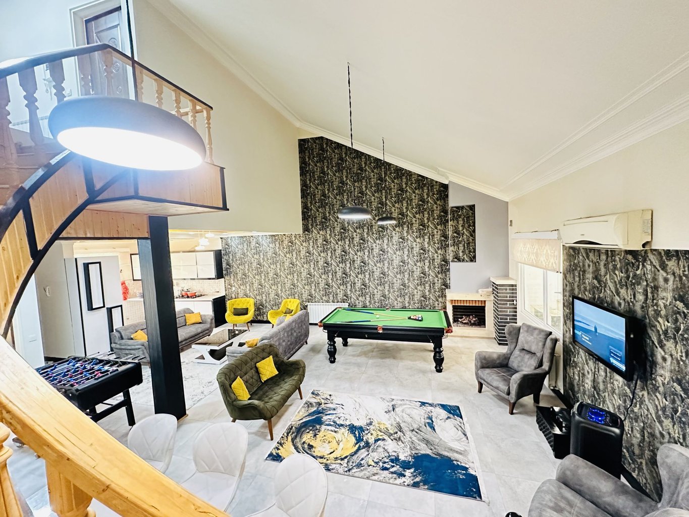 ویلا سه خوابه استخردار آبگرم شب ها