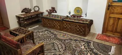 بومگردی عمارت عامری - واحد شاه‌نشین