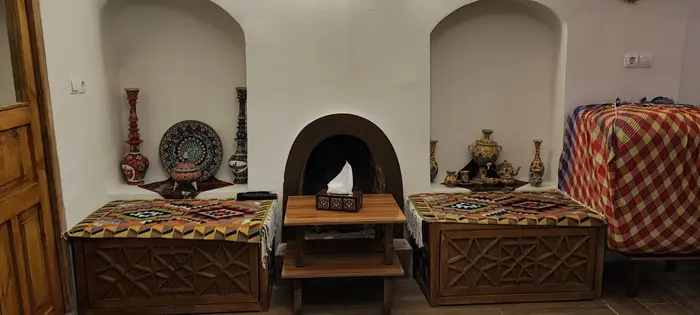 بوم گردی عمارت عامری - واحد شاه‌نشین