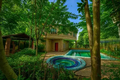 ویلا دوخوابه دوبلکس استخردار آبگرم آرش