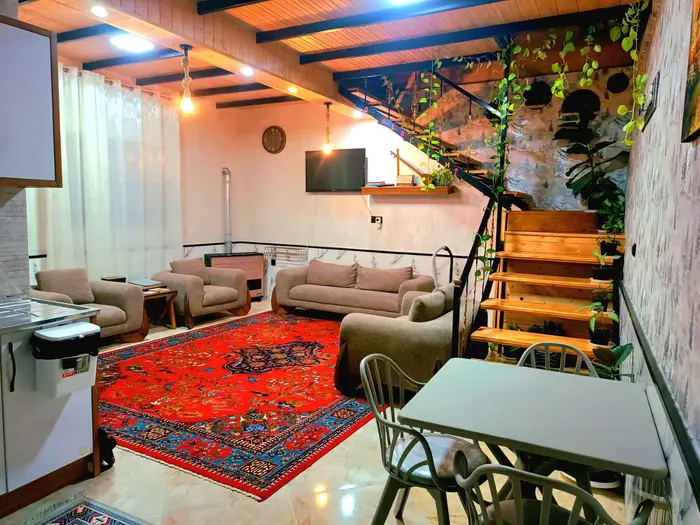 کلبه فلت سوئیسی اردیبهشت - طبقه همکف