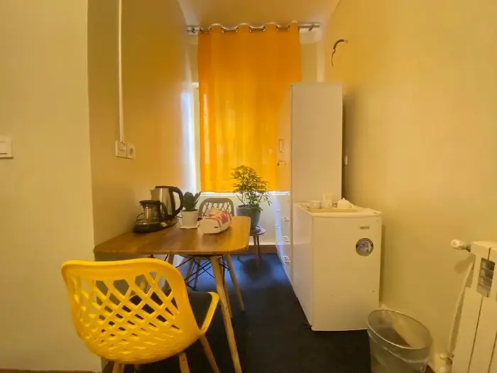 سوئیت فلت یاس 202 فاطمی