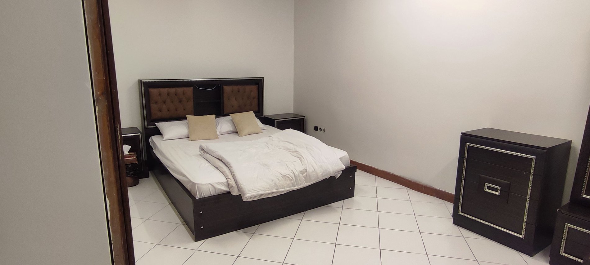 آپارتمان یک خوابه ویدا میدان ولیعصر