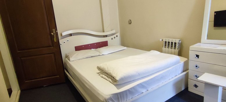 آپارتمان فلت یاس فاطمی واحد ۱۰۲