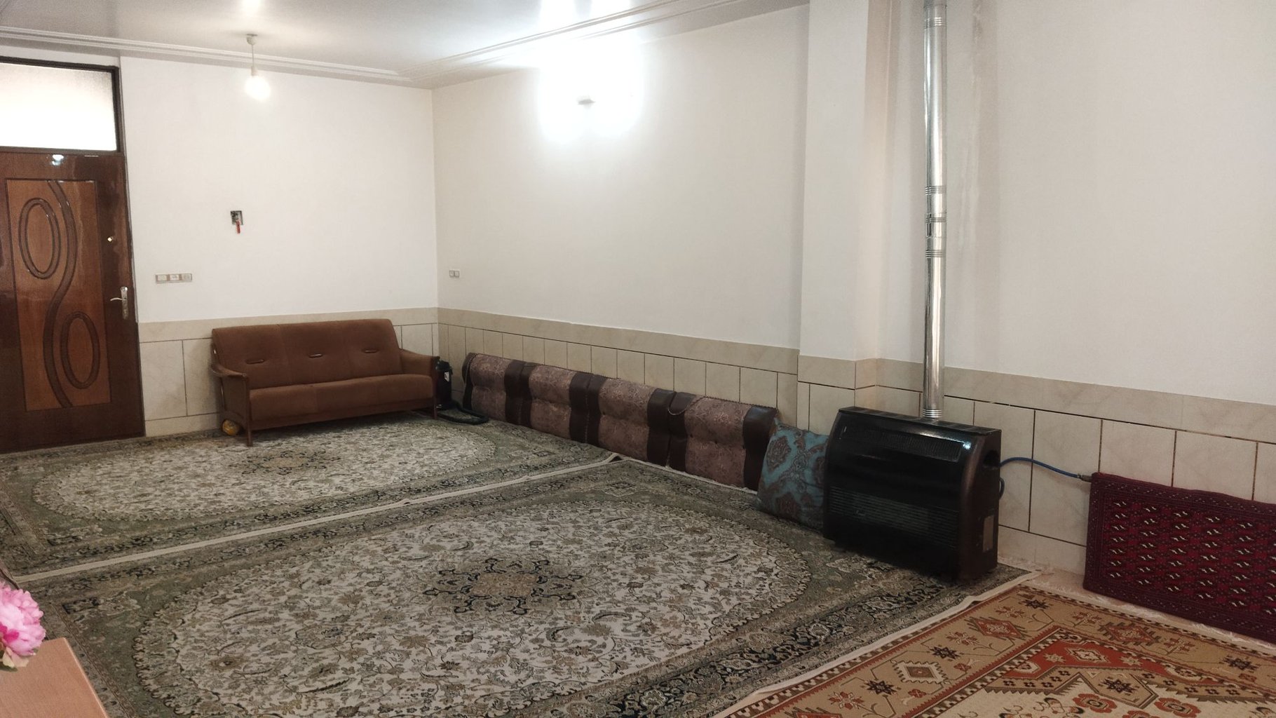 یک خوابه صادقی 1