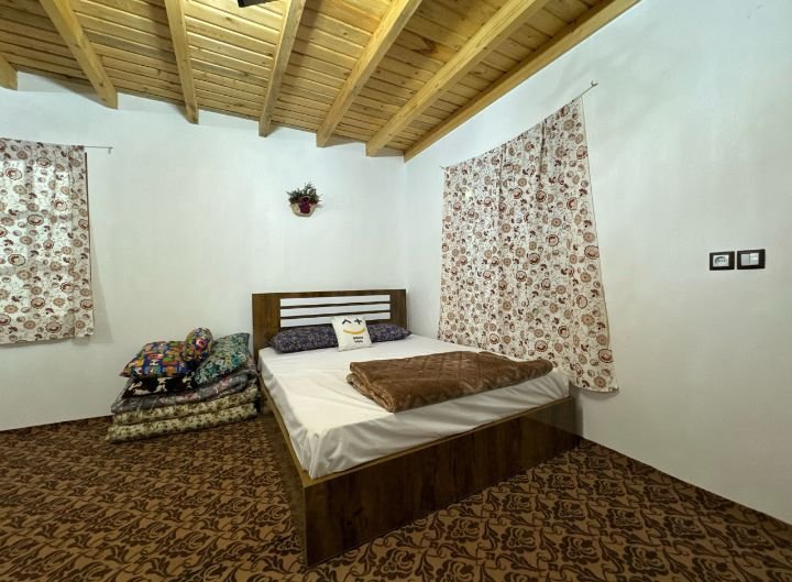 بوم گردی دیل وا - واحد وارش