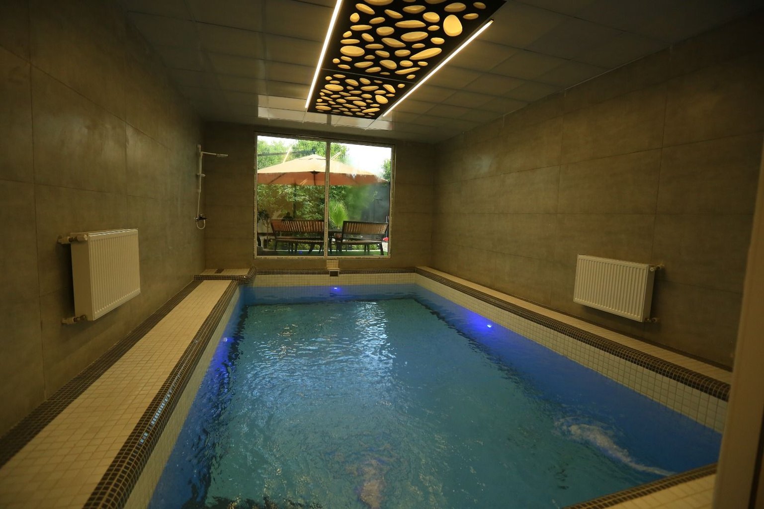 دوخوابه استخردار آبگرم الگانت 4