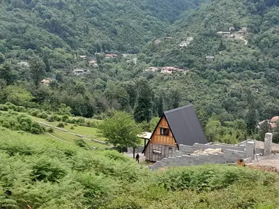 کلبه یک خوابه سوئیسی جنگلی هالیدی