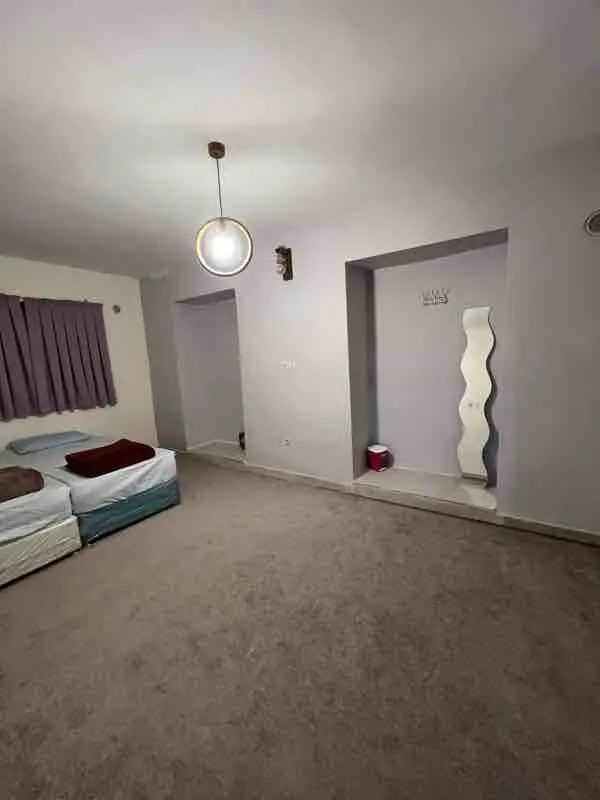 بوم گردی آرام جان - واحد ٣ - اتاق شماره ٢ 