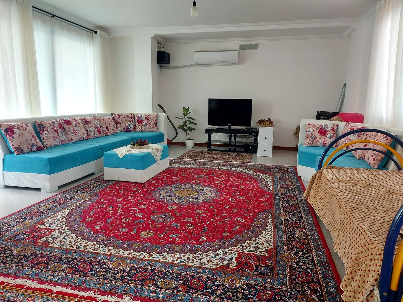 سوئیت فلت زمانی - فضای سالن و داخلی سوییت