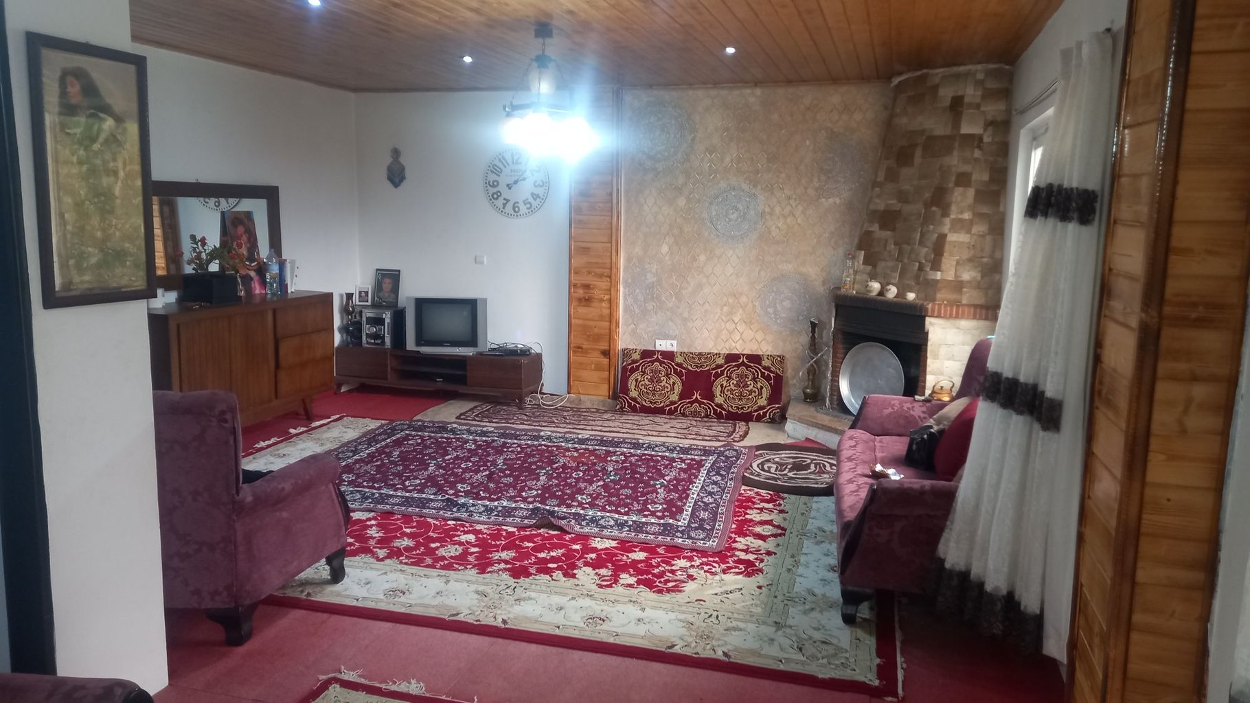 ویلا یک خوابه جنگلی زاربُن