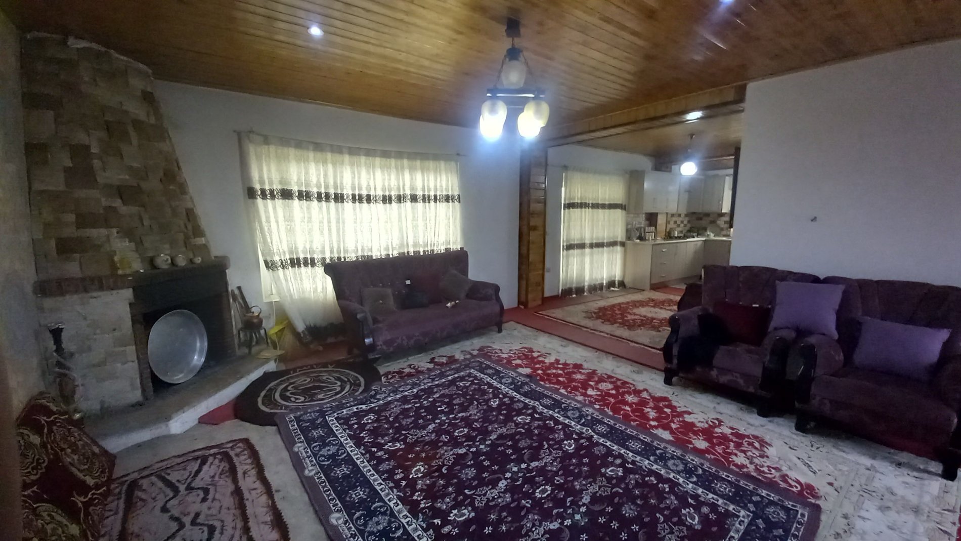 ویلا یک خوابه جنگلی زاربُن