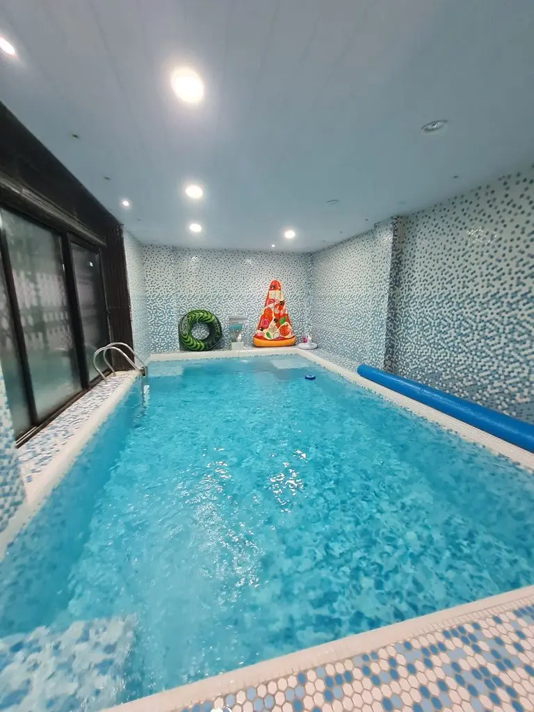 ویلا دوخوابه استخردار آبگرم برومند