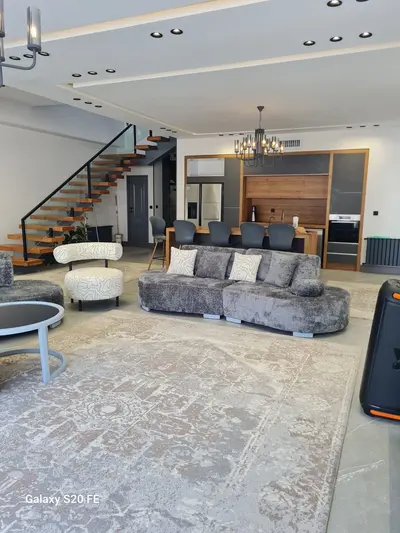 ویلا دوخوابه استخردار نرگس ۱