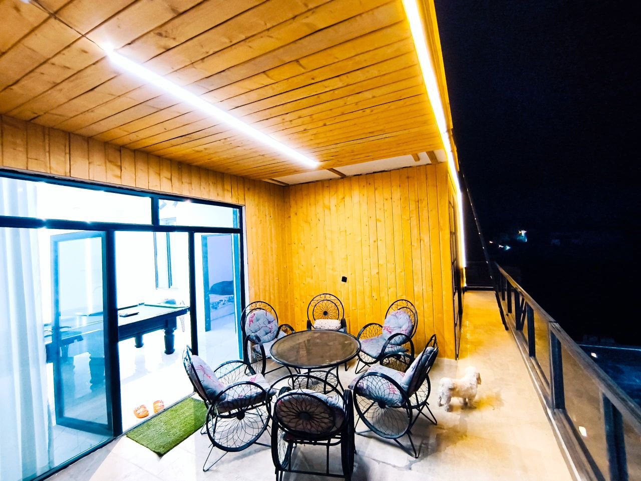 ویلا دوخوابه استخر آبگرم نیلگون