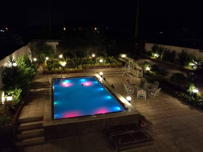 ویلا چهارخوابه استخردار آبگرم مهاجر