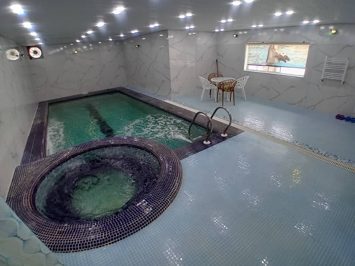 ویلا سه خوابه استخردار آبگرم باران ۲